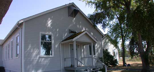 R Hut (HTR)
