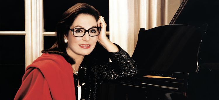 Nana Mouskouri