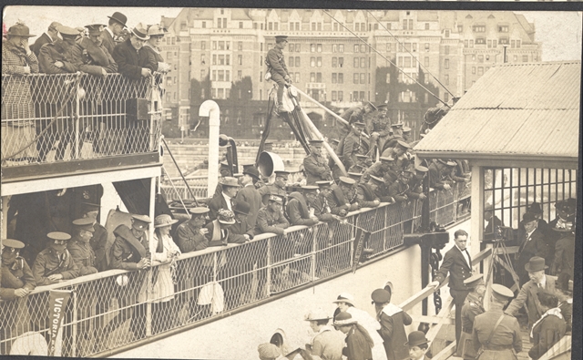 Troops leaving Victoria on board a ship, 1916.