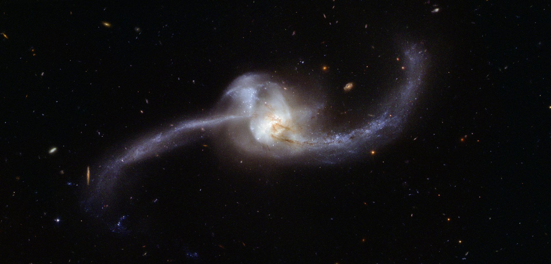 recently merged galaxy NGC 2623