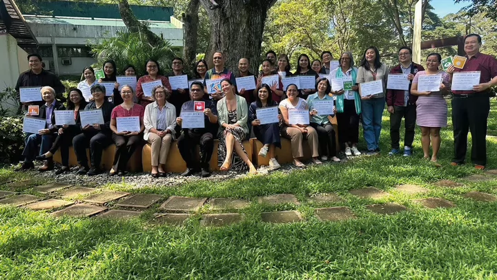 Image of a large groups of beneficiaries of a CIFAL SDGs training in South Asia 