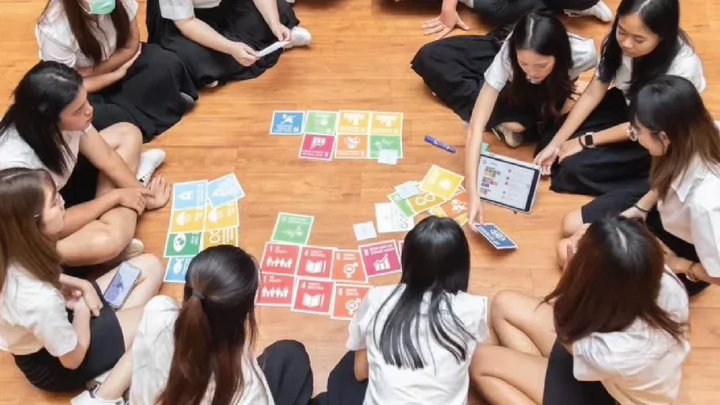 Image of students learning about the sustainable Development Goals (SDGs)
