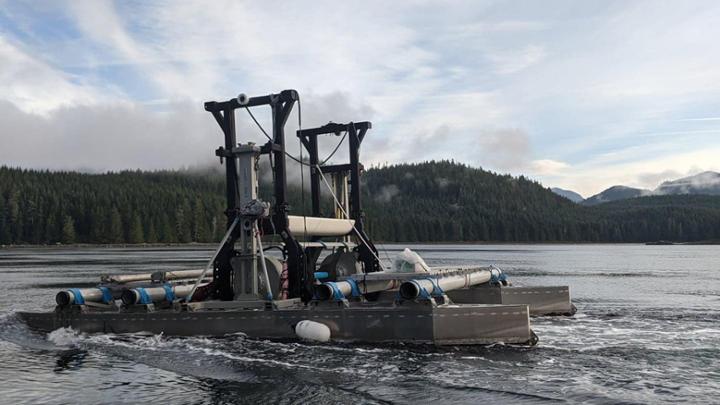 Prototype tidal electricity generator in the water