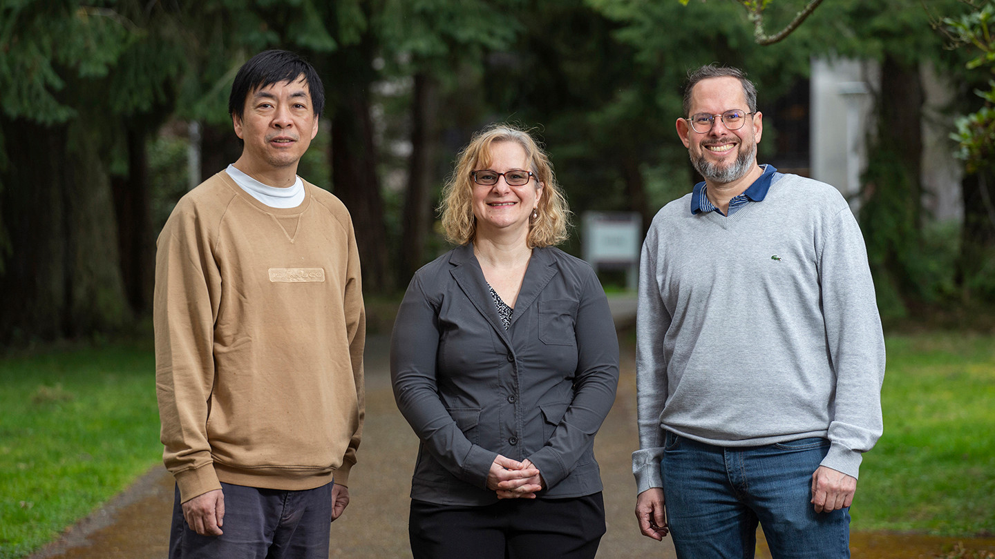 Tao Lu, Irina Paci and Rogério de Sousa — UVic members of the Quantum Photonics Cluster