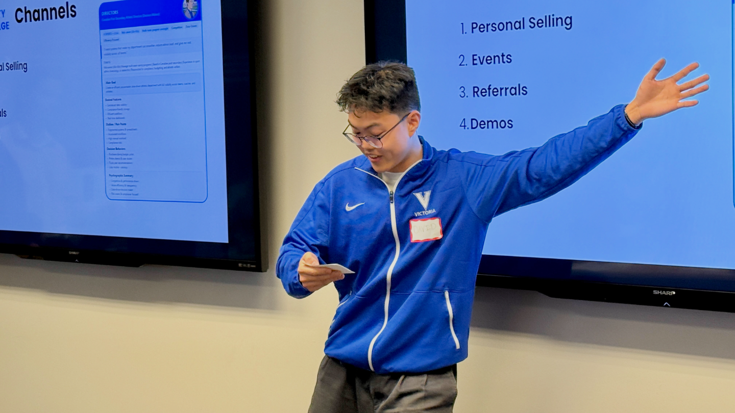 Student presenting in class.