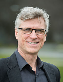 Dr. Thomas  Froese