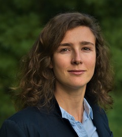 Dr. Laura Minet