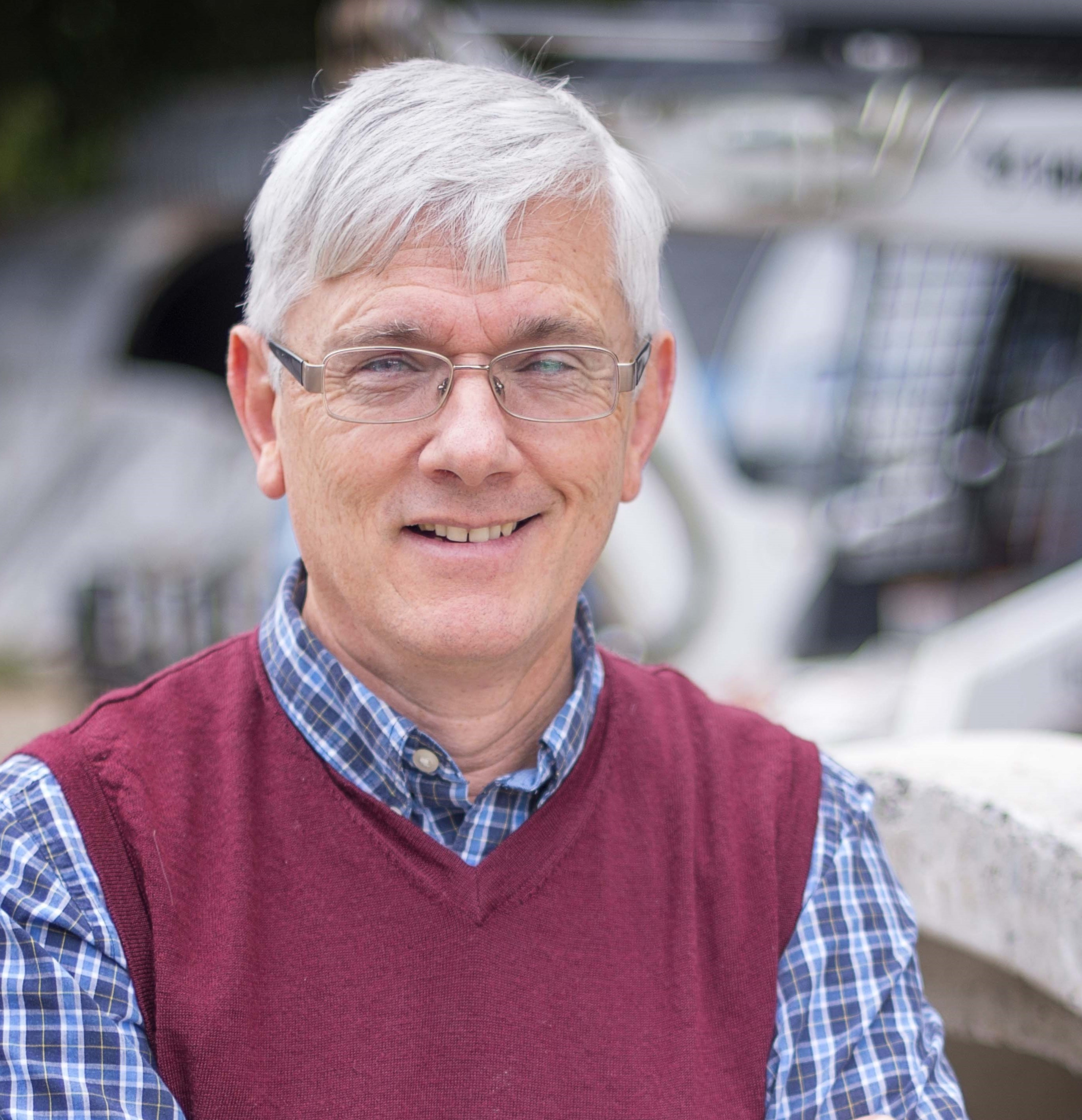 Dr. Ian Moore