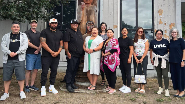 The first cohort of the Bachelor of Arts in Indigenous Language Proficiency, pictured with their instructors in September 2023.