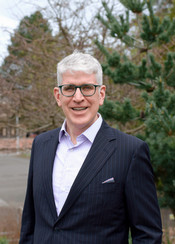 Dr. Graham McDonough Dr. Graham McDonough