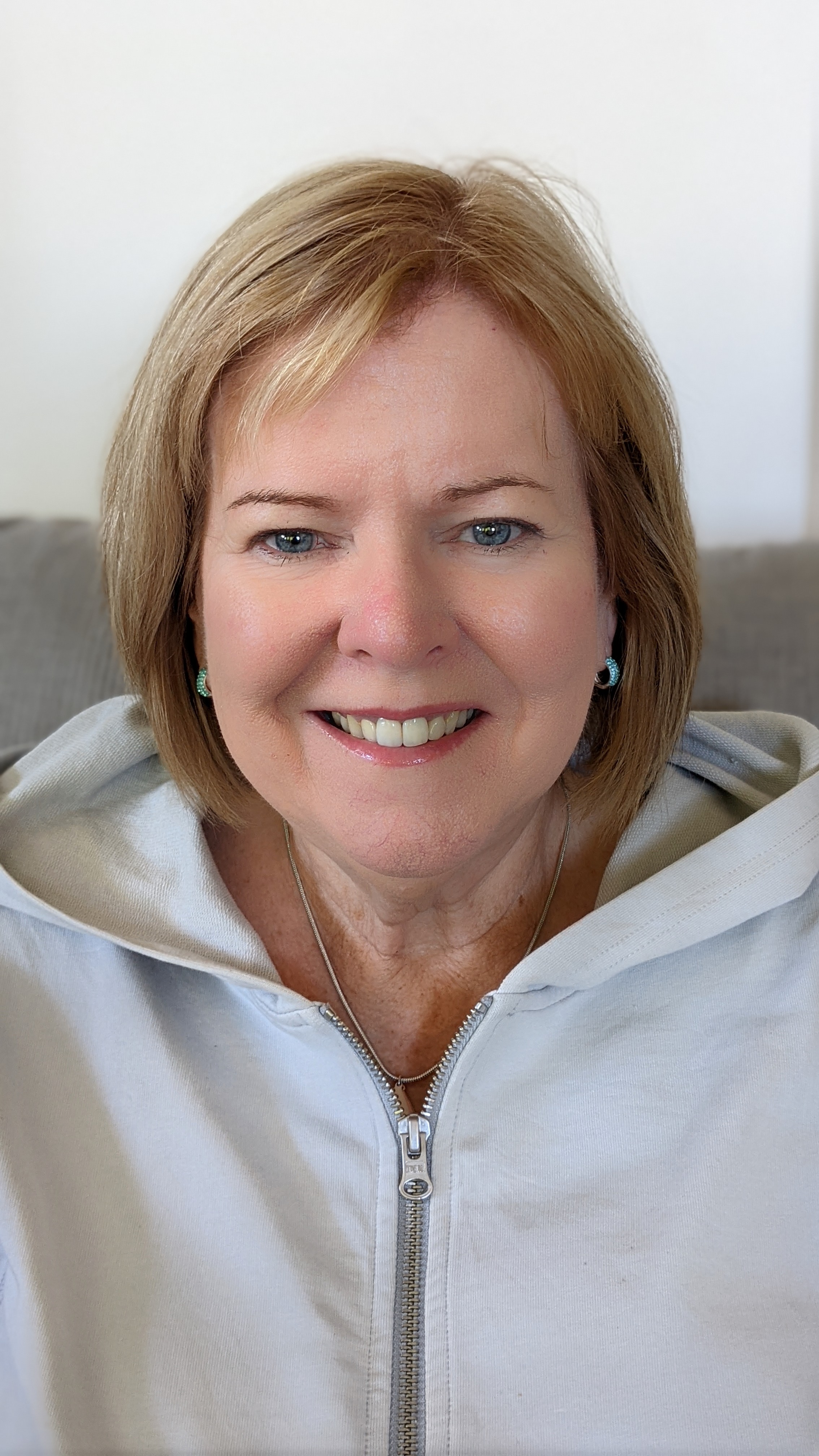Dr. Ruthanne Tobin Dr. Ruthanne Tobin