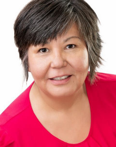 A portrait of Dawn Smith