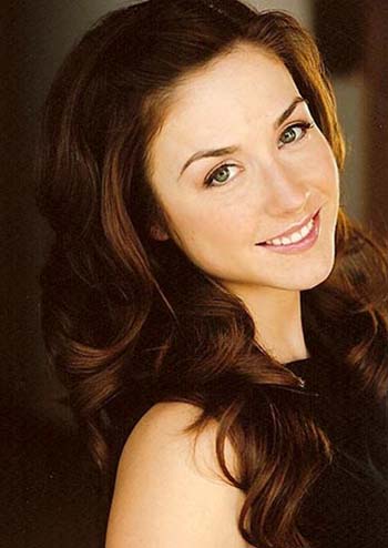 Erin Karpluk