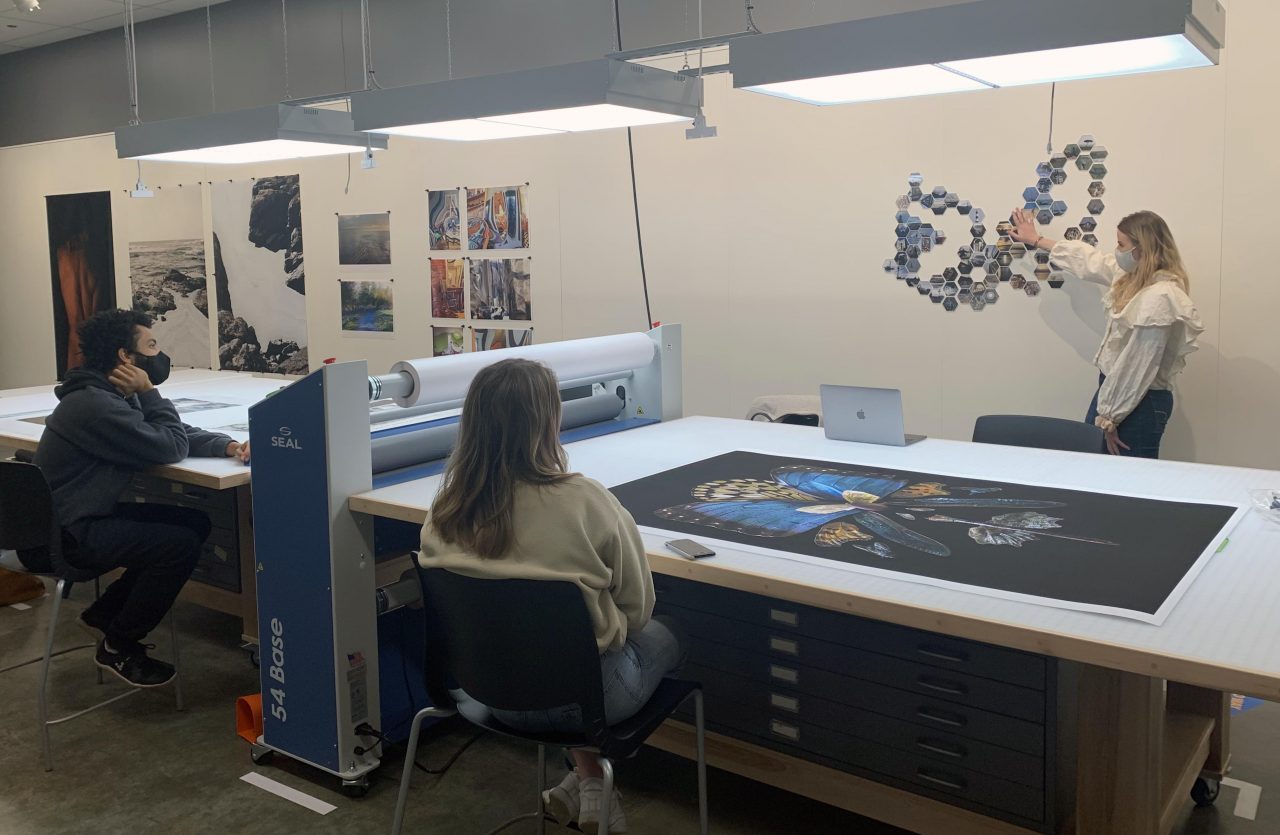 Photo Printing and Mounting Lab
