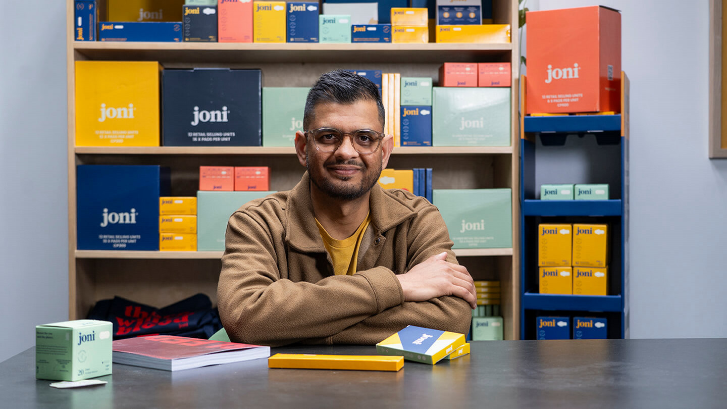 Jayesh Vekariya from joni at a desk