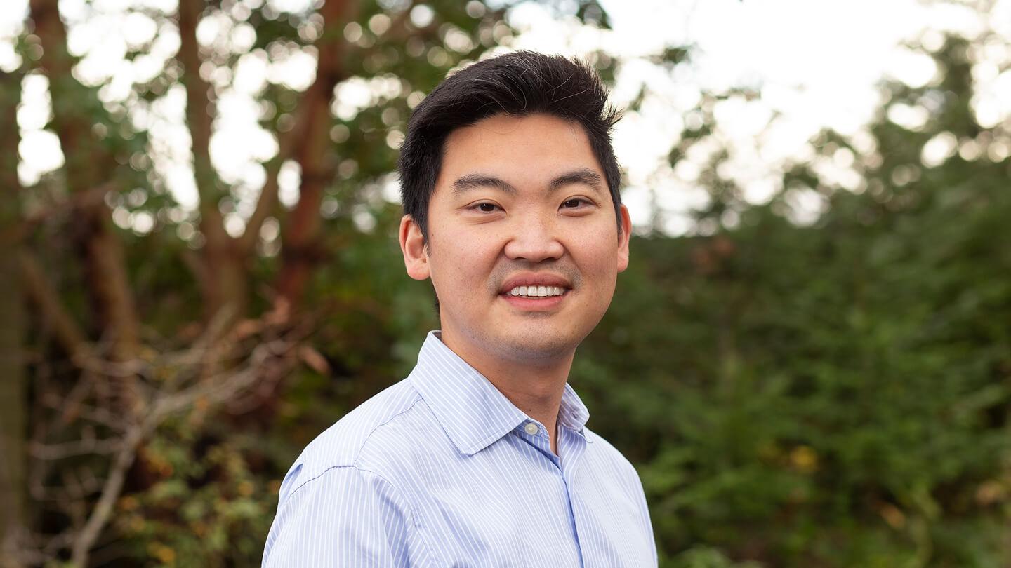 Gustavson researcher Andrew Park