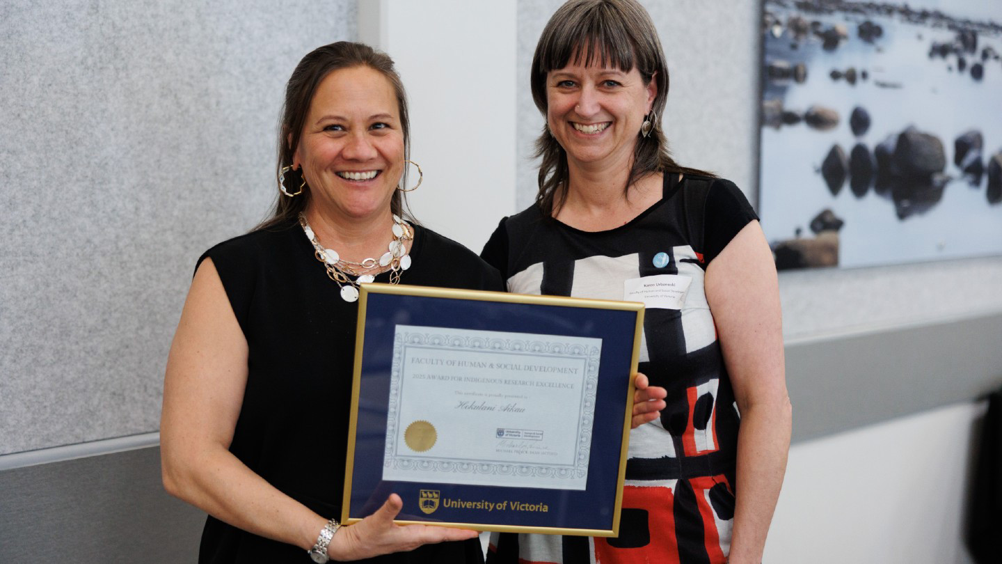 Indigenous research excellence winner Hōkūlani Aikau with Acting Associate Dean Research Karen Urbanoski