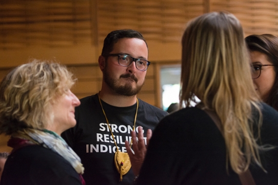 Jeffery Ansloos with Jennifer White and students