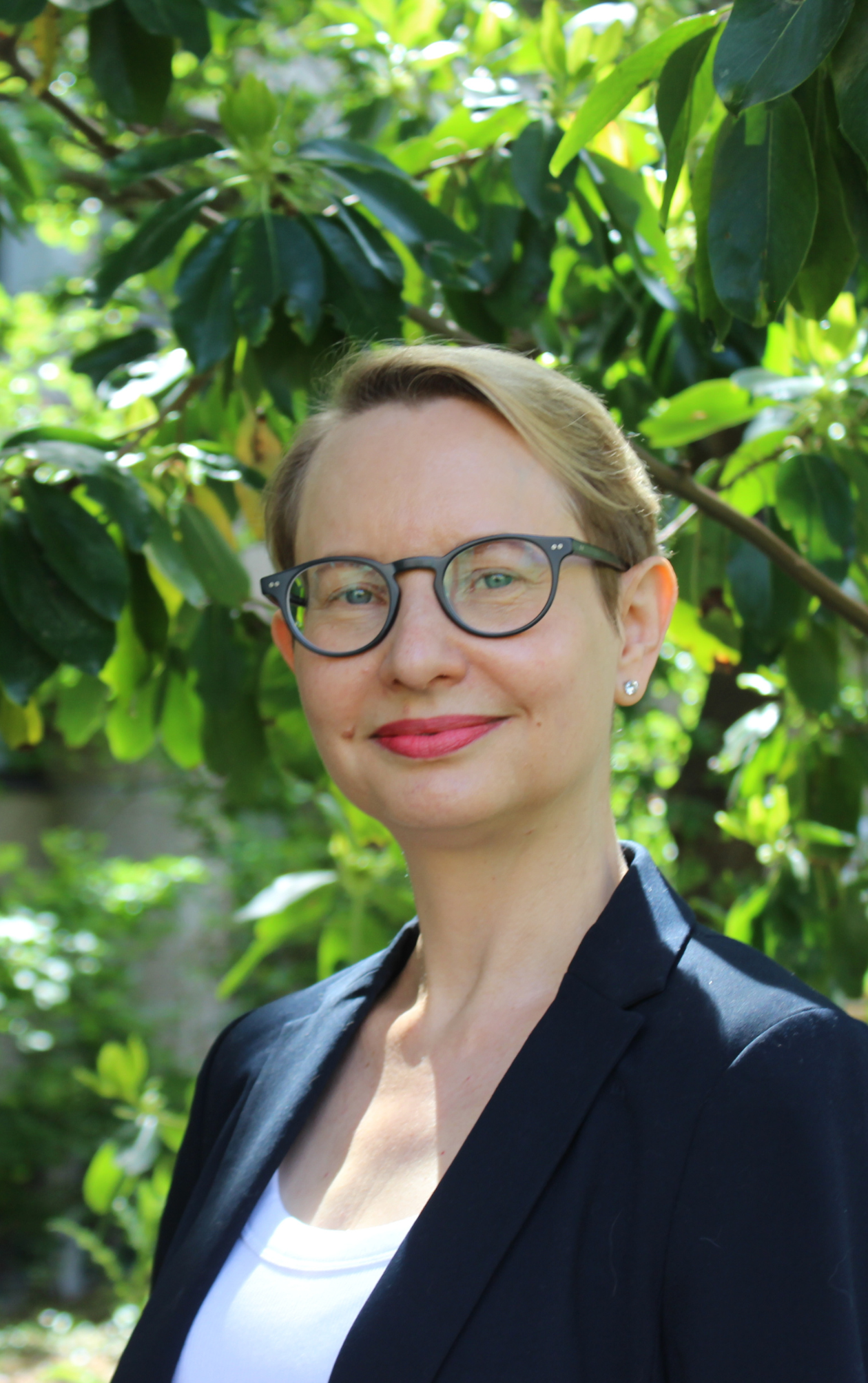 Dr. Erin Kelly Dr. Erin Kelly