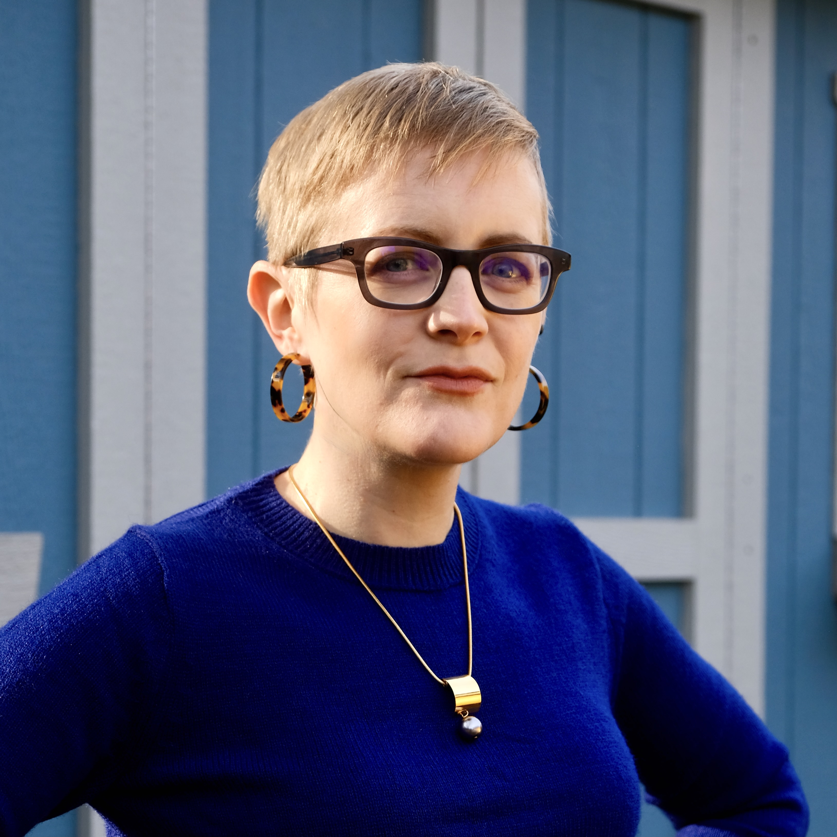 Dr. Rebecca  Halliday