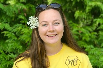 Open Nature Bee CEO wins Distinguished Alumni Award