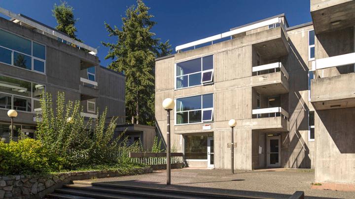 Hodges residence building in the Lansdowne neighbourhood