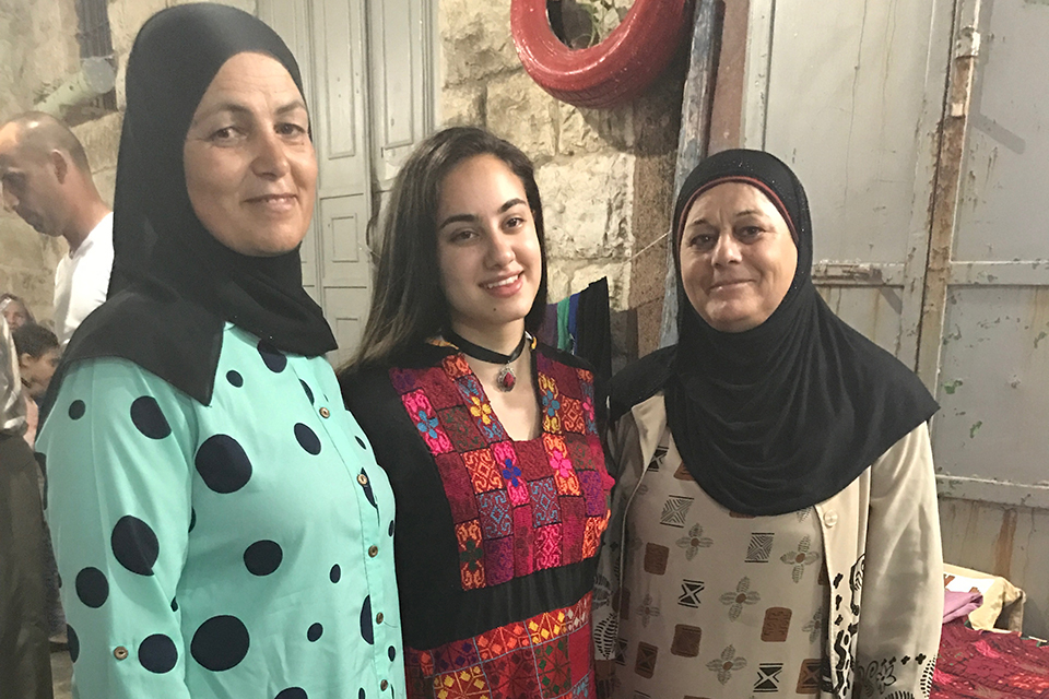 Dara Jarallah with members of the community