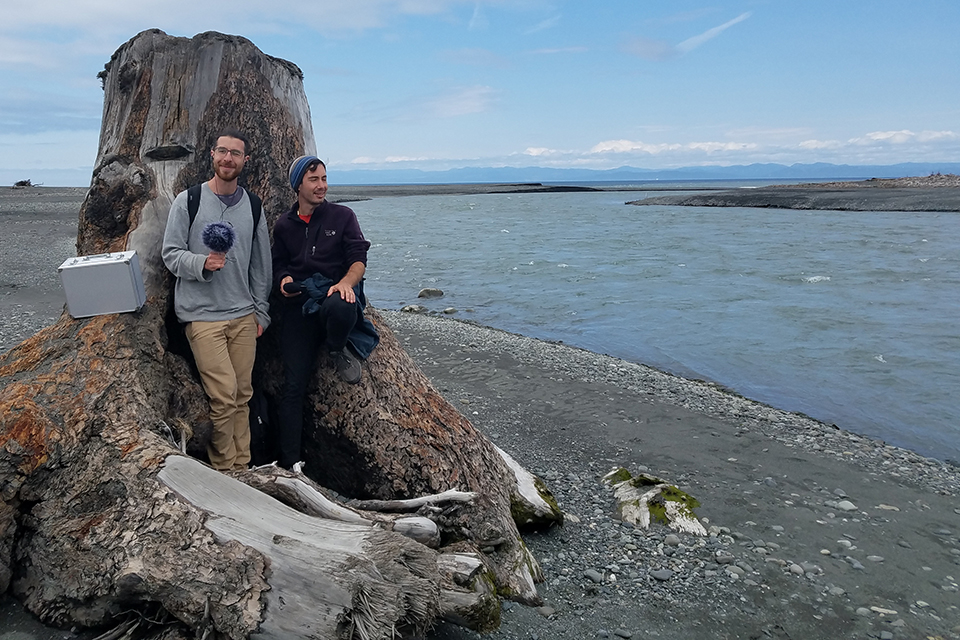 Mendel Skulski and Adam Huggins at the beach