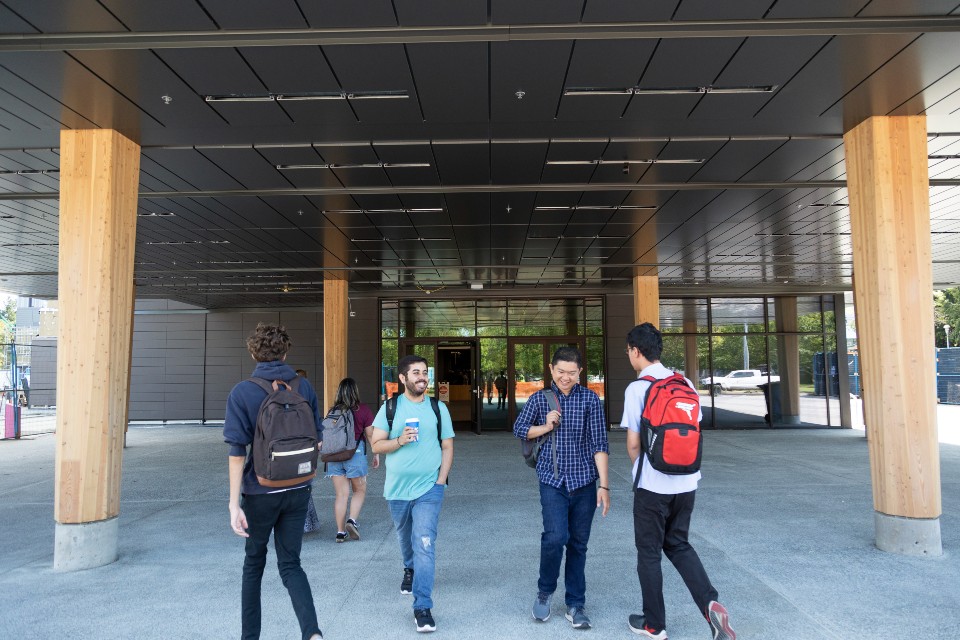 A group of students outside the cove dining hall.