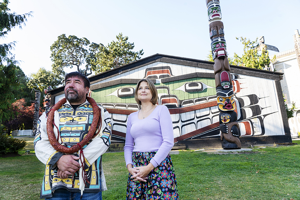 Dr. Emily Haigh (r) with Chief David Mungo Knox at Mungo Martin House on Sept. 22, 2022 for Indigenous naming ceremony of new mental health research chair. (Credit: Photo Services)