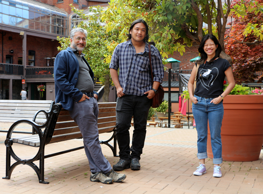 CAPI Director Victor V. Ramraj with visiting scholars Kitpatchara Somanawat and Ploykaew Porananond from Thailand