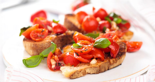 A plate of bruschetta.