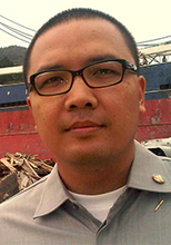 Santo Darmosumarto 