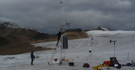 Selwyn Mountains site of researchers' melting glacier study