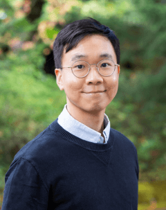 Picture of UVic professor Nigel Mantou Lou