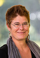 Dr. Astrid Brousselle