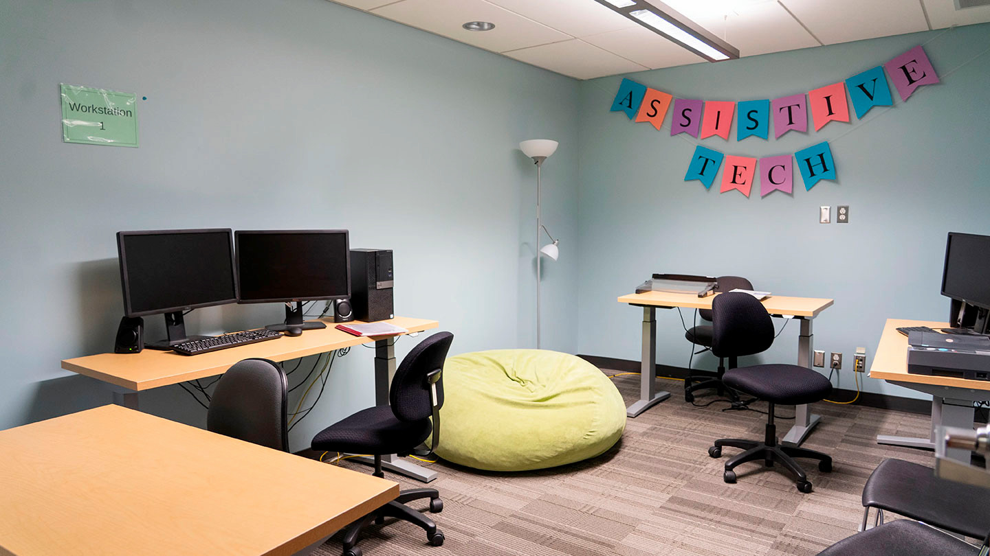 Assistive technology rooms - Computer labs - UVic